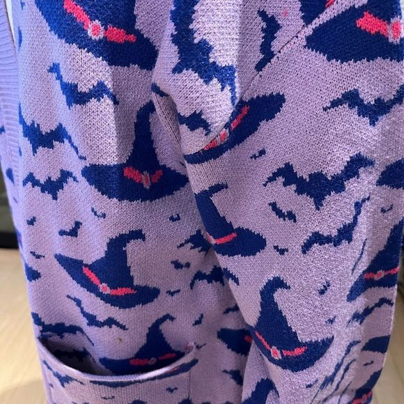 Halloween Plus-Size Cardigan by Magnolia Place, Purple and Navy Witches Hat NEW - Picture 9 of 9